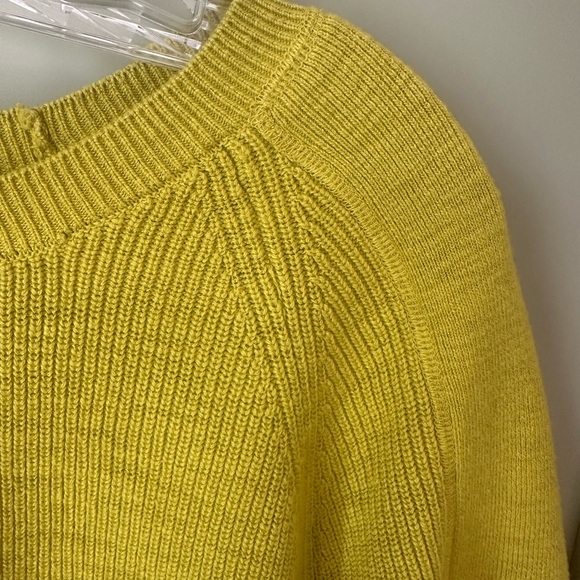 EUC Banana Republic Misses Spring Sweater, in Chartruese, Sz XL - Picture 2 of 10